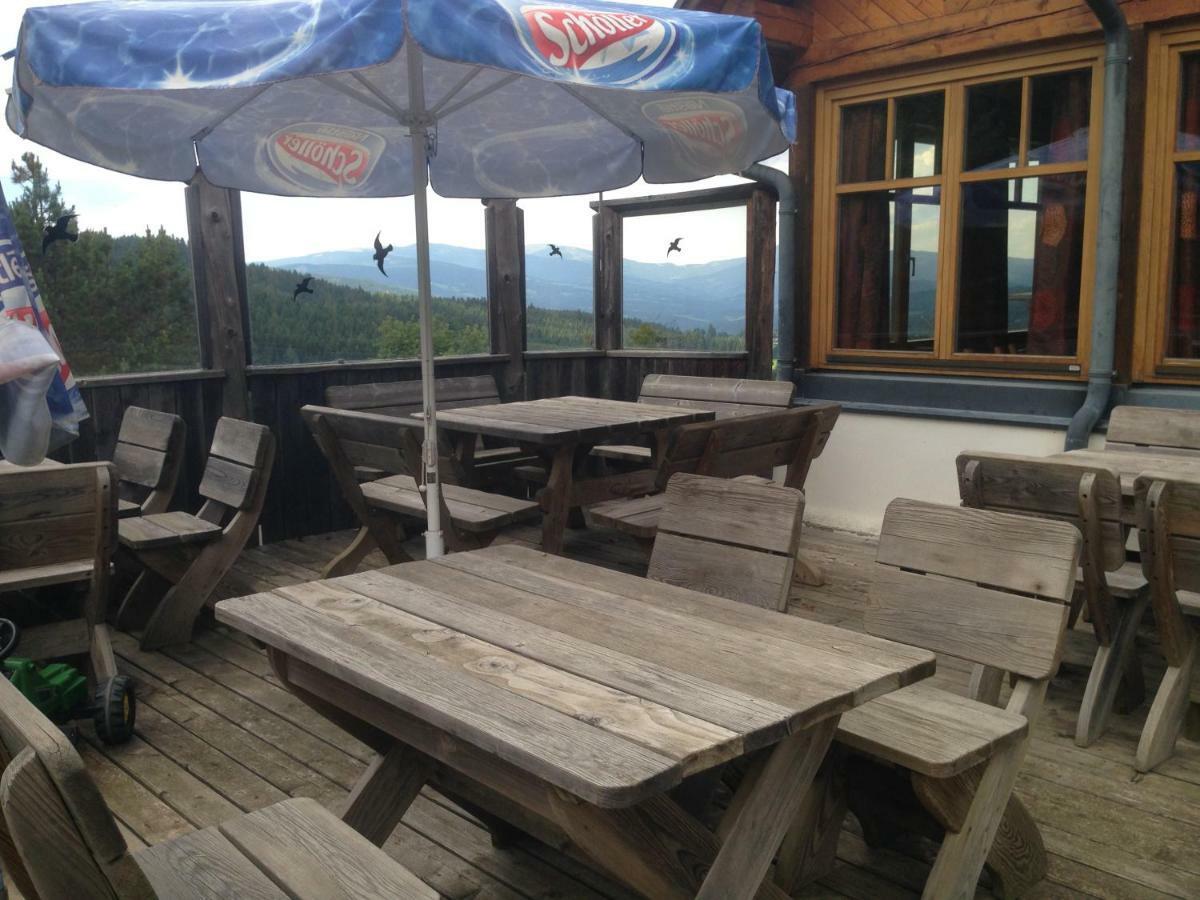 Alpengasthof Hoiswirt Modriach Extérieur photo